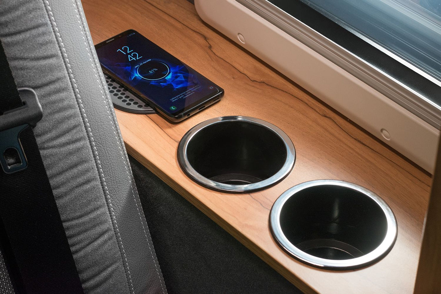 Scanstrut Surface 10W 12V/24V Indoor/Outdoor Waterproof Wireless Charger