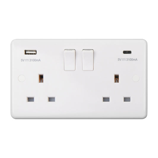 CHINT  2 Gang Double Pole Switched Socket featuring dual Type C USB charging ports (ST2320CC)